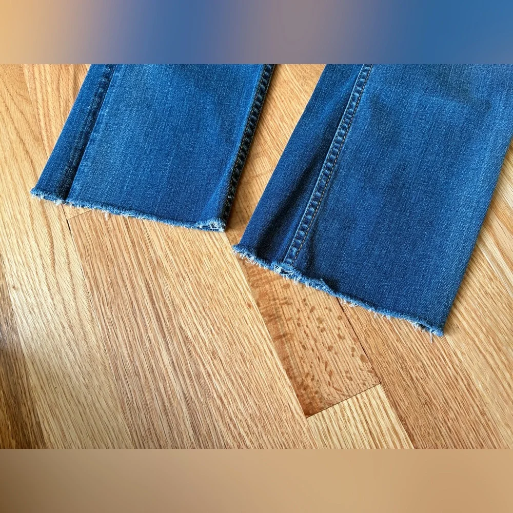 Pilcro and the Letterpress Anthropologie slim straight Jeans in Indigo‎